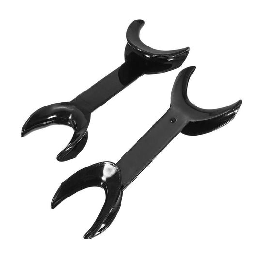 cheek retractor